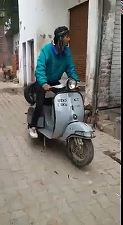 awesome scooter wheelie