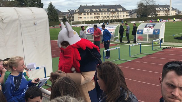 Les joueurs de Malherbe de Caen en visite à Bayeux
