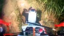 Un groupe de motards se fait agresser par un mystérieux homme nu, puis il disparaît soudainement