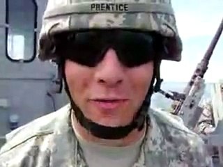 機関銃で遊ぶアホな米兵