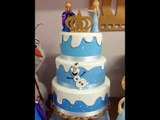 Bolos Fake Frozen para festa infantil