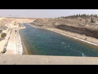 Video herunterladen: Red Crescent Team Checks North Side of al-Tabqa Dam in Raqqa Province