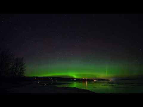 Timelapse Shows Northern Lights Over Wisconsin