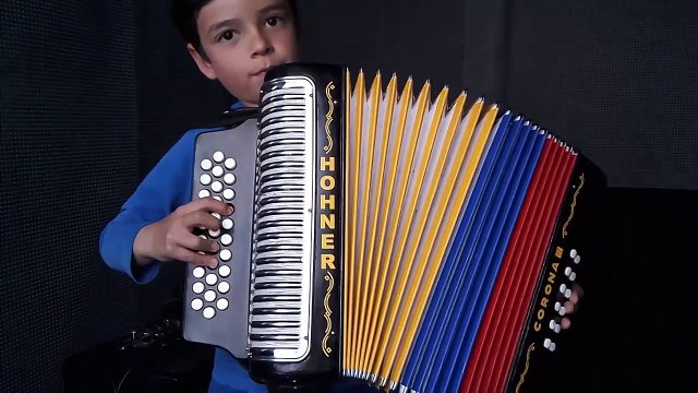 La tierra del olvido | Cristian Camilo González López | Clases De Acordeón | Curso De Acordeón