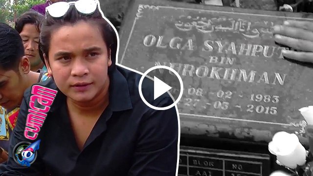 Mengenang Olga, Keluarga Nyekar ke Makam - Cumicam 30 Maret 2017