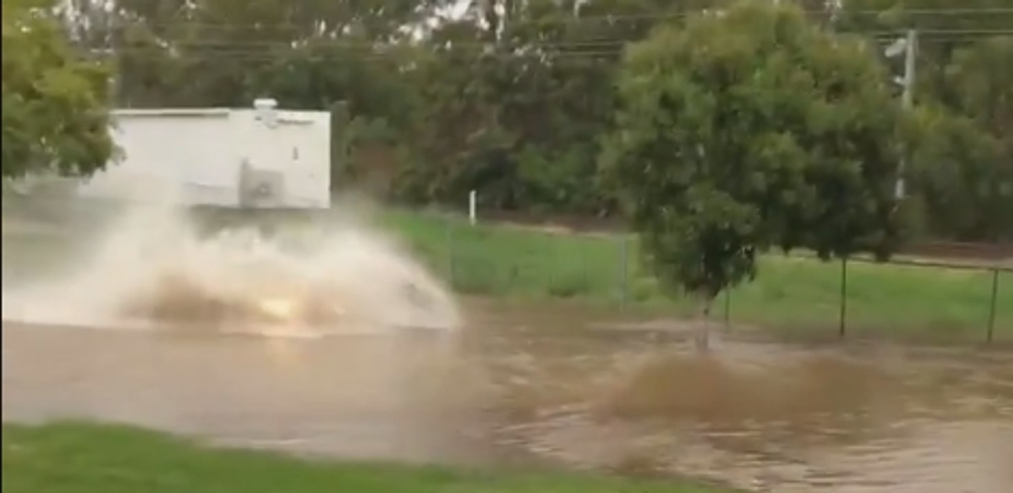 Man Can't Stop Laughing at Ute Driver Who Fails to Drive Through Flood Waters