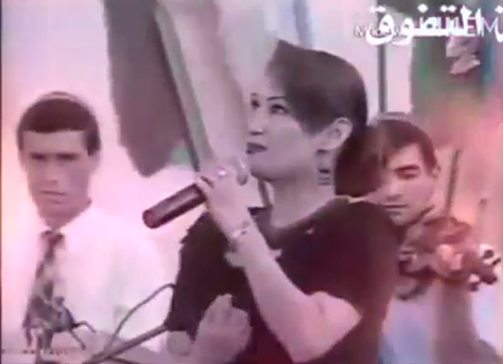 الفنانة اماني اغنية شا طفي الكهرباء واسمر عليك وحدي