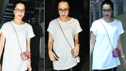 Shraddha Kapoor In a CUTE And NERDY Look Spotted With Girl Gang At a Restaurant