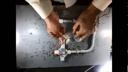 تأسيس باستعمال الانابيب لفلورسنت مقيد بمفتاح مع مأخذ مقيد بمفتاح Bassimteaching(1)