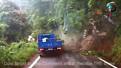 AMAZING Massive Landslide in the world   Massive Landslide caught on camera ✔P37