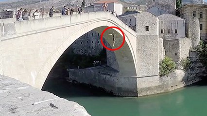 Daredevil Dives From Historic Bosnian Bridge