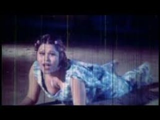 রিয়ার চরম গরম গানটা ভালো প্রিন্টে দেইখা লন