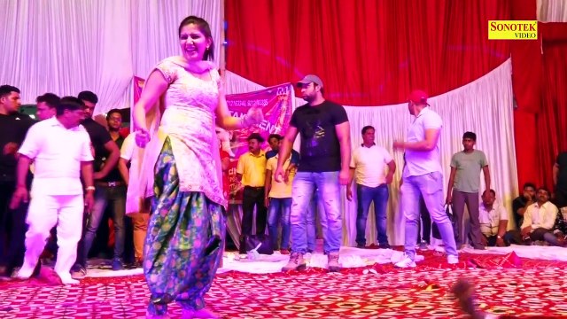 KUDI SAVLI कुडी सावली SAPNA NEW STAGE DANCE 2017 SAPNA LATEST DANCE SAVLI KUDI - सपना(1)