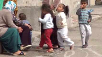 Cami Bahçesinde Üzerine İskele Düşen Çocuk Hayatını Kaybetti