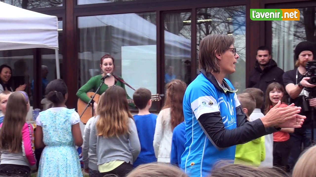 Tia Hellebaut à l'école fondamentale de Sainte- Marie à Jambes