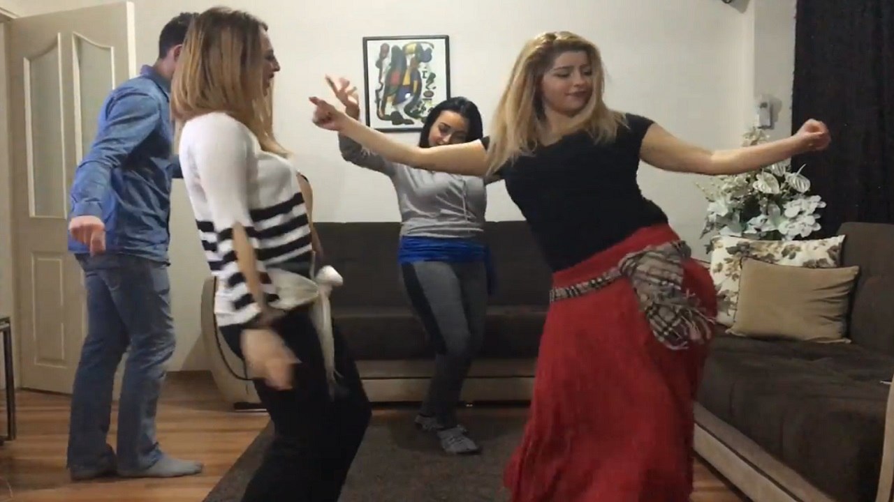 Atım Arap oyun havası ile Dilara ve Arkadaşları