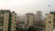 Mersin'de Şiddetli Yağış Etkili Oldu