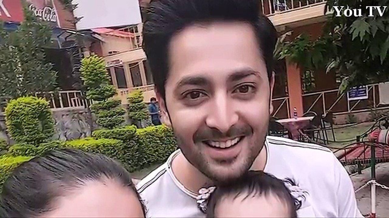 Ayeza Khan With Her Husband And Daughter