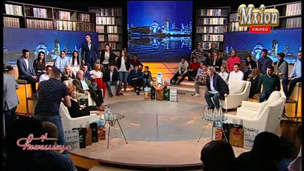 ŠOK U ĆIRILICI! PREKINUTA EMISIJA: Obezbeđenje Vučića odmah priteklo u pomoć