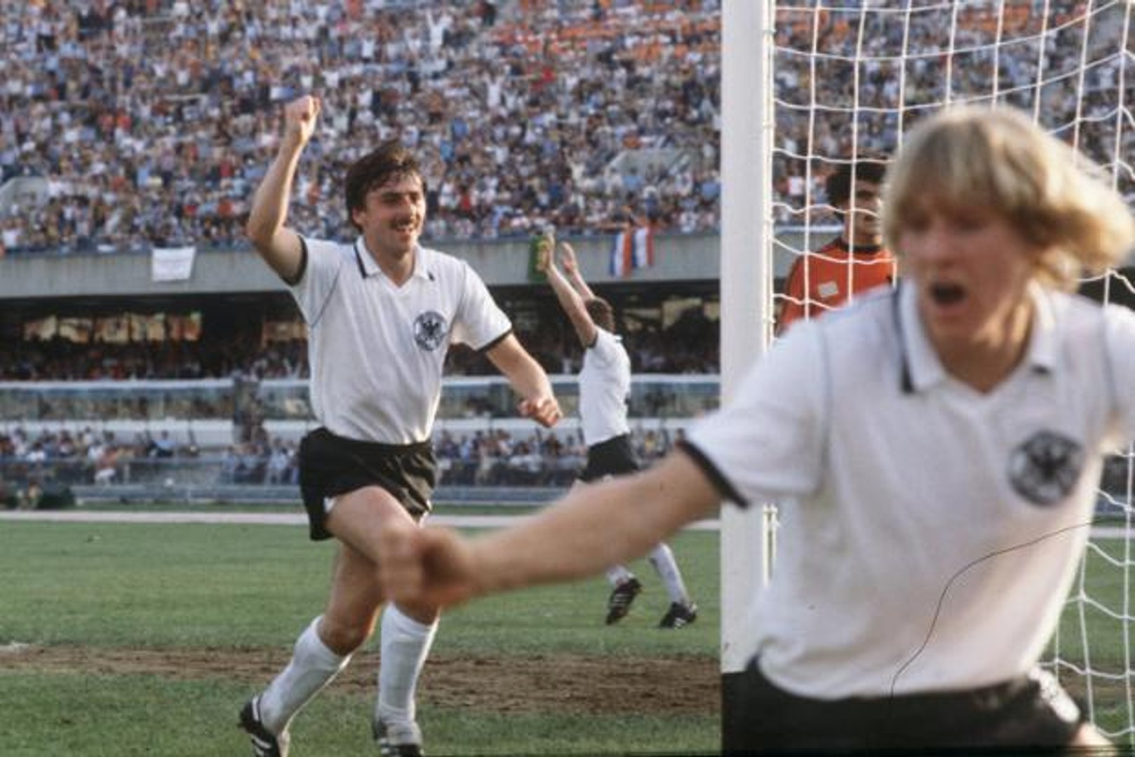 Bernd Schuster vs Netherlands 1980 Euros (All touches & actions)