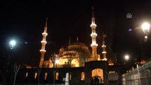 Regaib Kandili, Sultanahmet Camisi'nde Manevi Coşku Içinde Eda Edildi