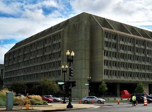 Carlos Malpica Flores - Arquitectura Brutalista