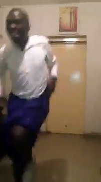 Humour : Voici le meilleur danseur de Rass-Guiss au Sénégal