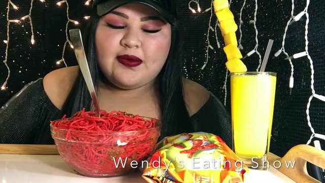 HOT CHEETOS SPAGHETTi _ MUKBANG @Wendy's Eating Show-2gj9o