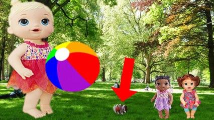 BABY ALIVE SE TRANSFORMA EM GIGANTE COMENDO DOCE