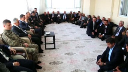Vali Toprak Kanaat Önderleriyle Bir Araya Geldi