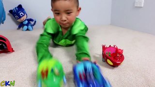 PJ MASKS Super Giant Toys Surprise Egg Opening Fun With Catboy Ge