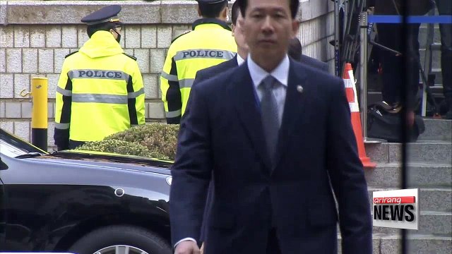 Former President Park Geun-hye arrested as court grants warrant request