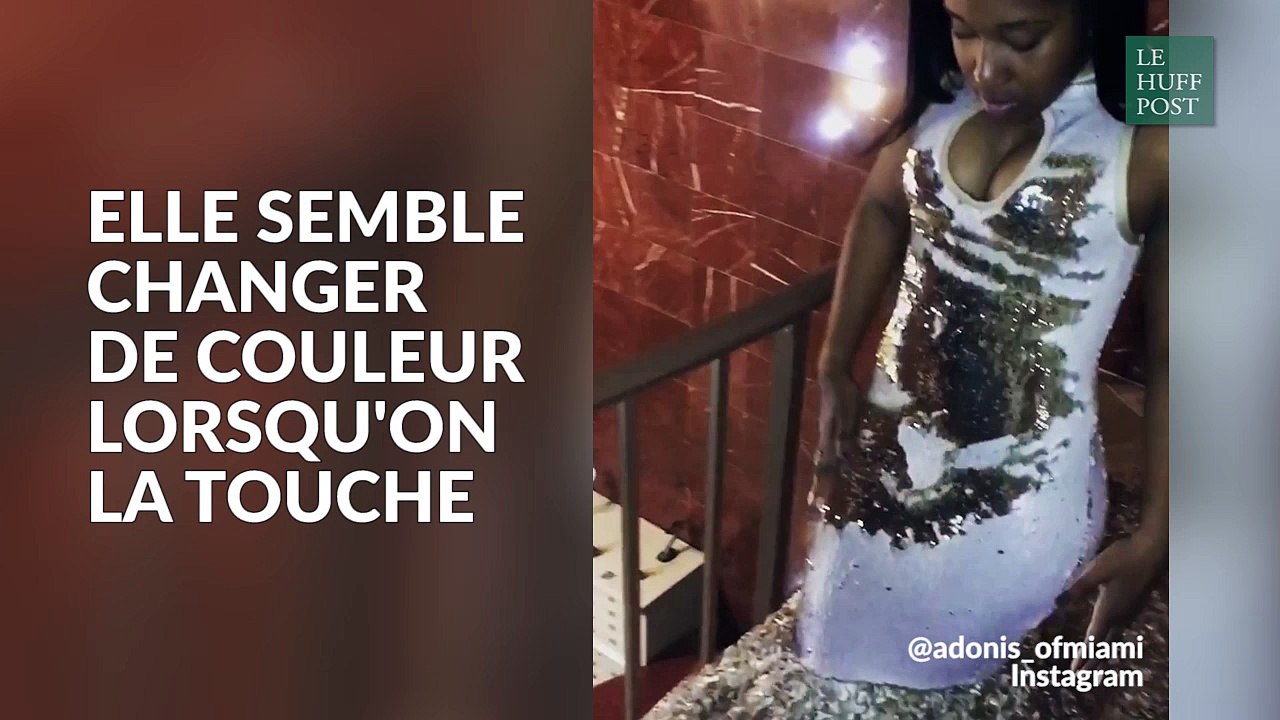 Cette robe change de couleur quand on passe la main dessus