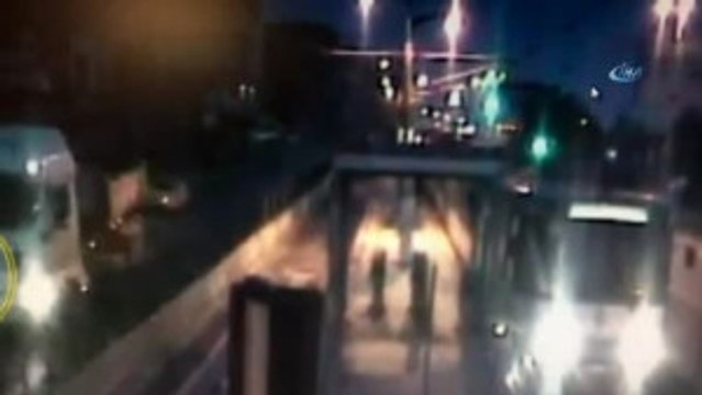 Hafriyat Kamyonu Dehşeti Kamerada- Talihsiz Adamın Üzerinden İki Hafriyat Kamyonu Geçti- Polis...