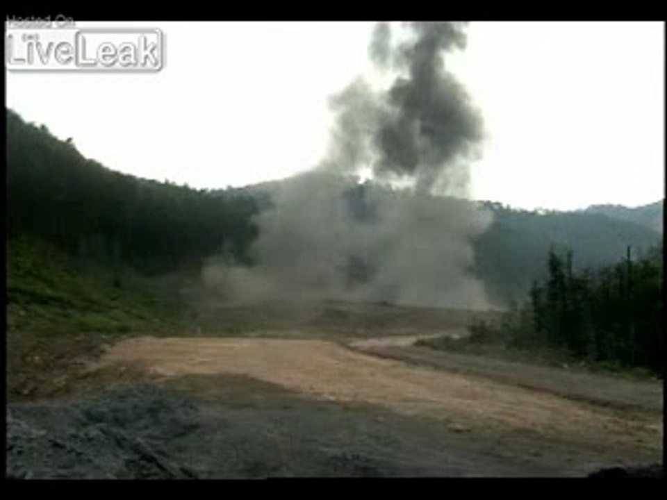 Grosse Explosion !! ONDE DE CHOQUE