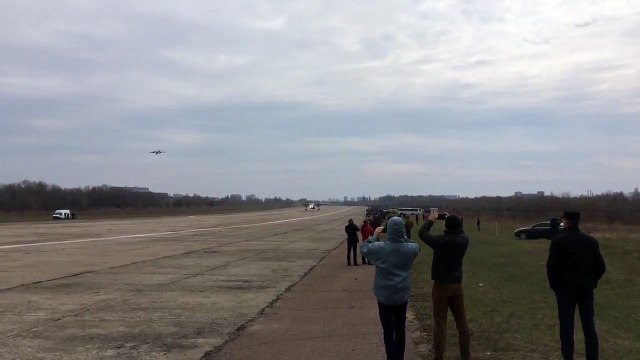 Перший політ Антонов Ан-132