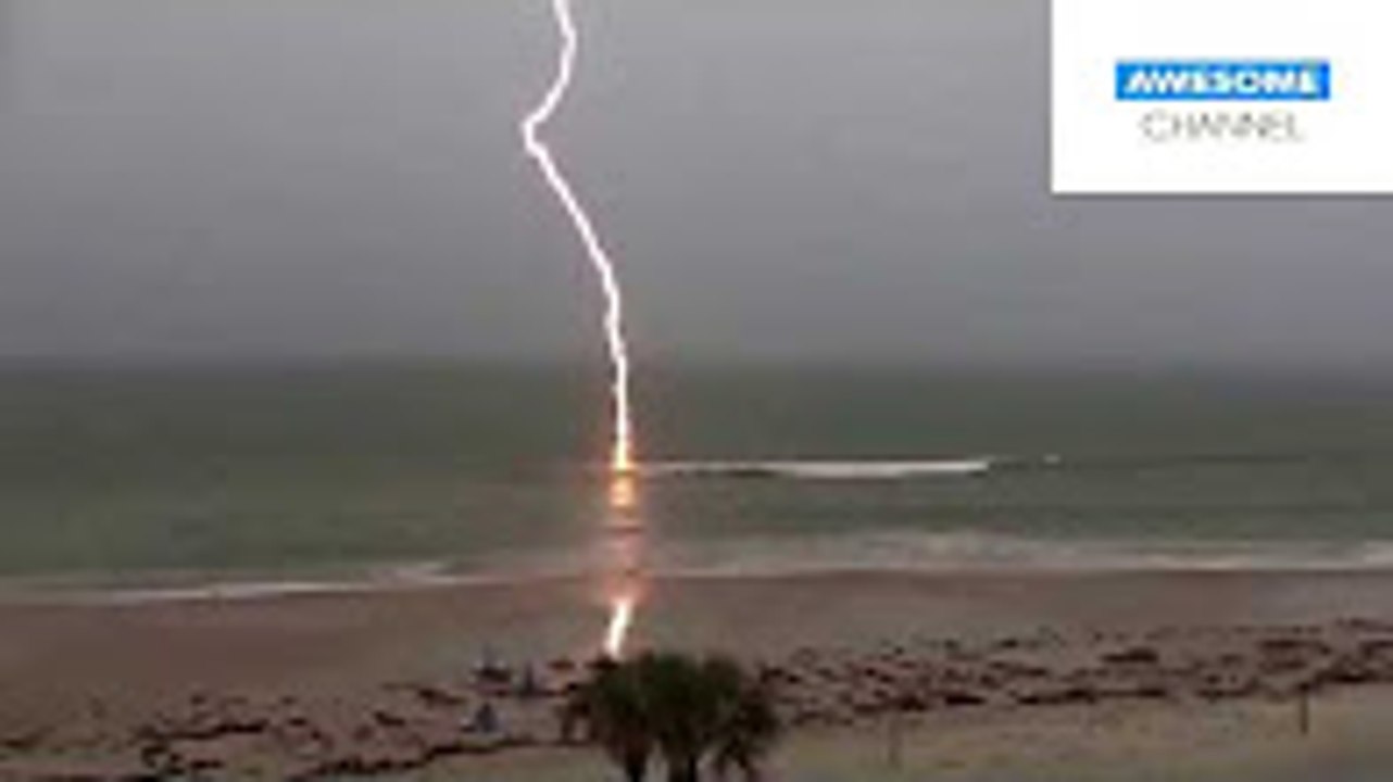 Lighting Strike - Amazing Lighting Strike