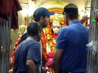Cricketer Yuvraj Singh Reach Mata Kali Temple For Navratri Prayers