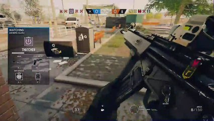 RECRUIT RUSH! MONTAGNE IN MY KITCHEN! (RAINBOW SIX SIEGE TWITCH HIGHLIGHT!)