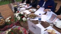 Izmir Cumhurbaşkanı Erdoğan'ın Eşi Emine Erdoğan 1'inci Yerel Tohum Buluşmasına Katıldı