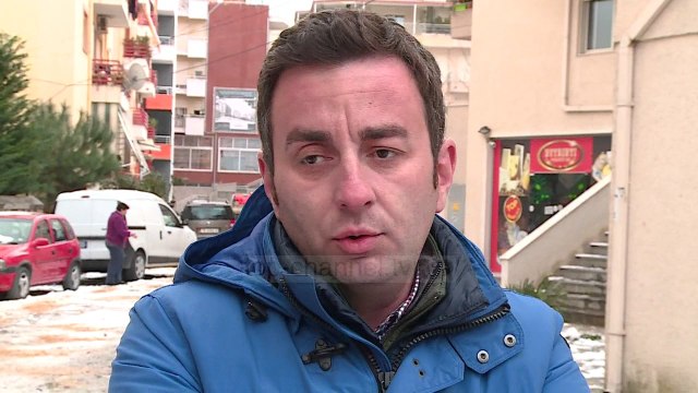 Pastrimi i Tiranës, në kryeqytet dëbora deri në 10 centimetra - Top Channel Albania - News - Lajme