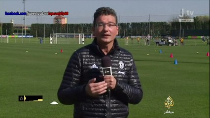 شاهد_ نجم يوفنتوس يفزع مراسل تلفزيوني على الهواء