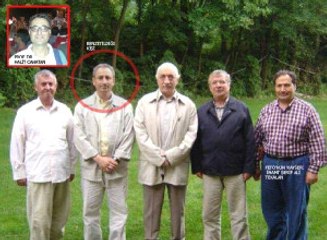 Gülen'in Yanındaki Kişiye Benzerliği Profesörü Görevinden Etmiş!