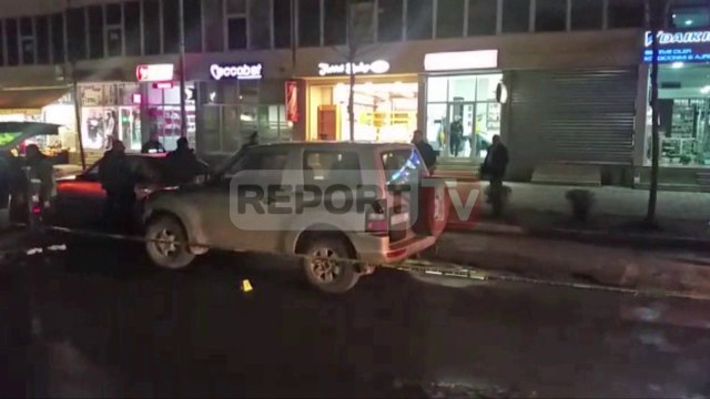 Report TV - Atentat në Vlorë, vritet me kallashnikov një 32- vjeçar
