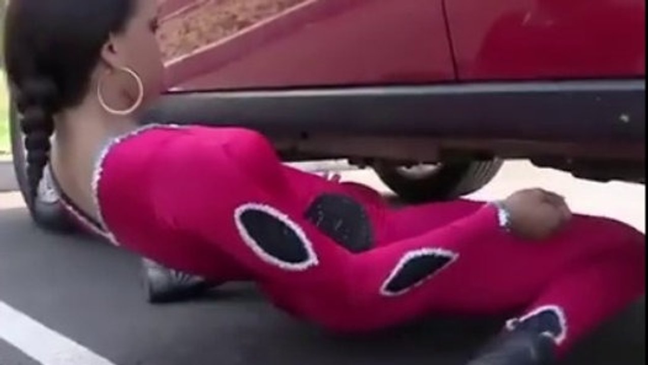 La niña mas flexible del mundo