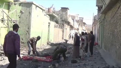 عشرات القتلى في غارات على حي الزنجيلي بالموصل