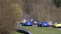 Nürburgring: Crash impliquant une BMW M6 GT3, une Mercedes AMG GT3, et une BMW M235i.