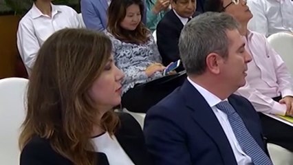 Ora News – Raiffeisen Bank në mbështetje të investimeve dhe tregëtisë