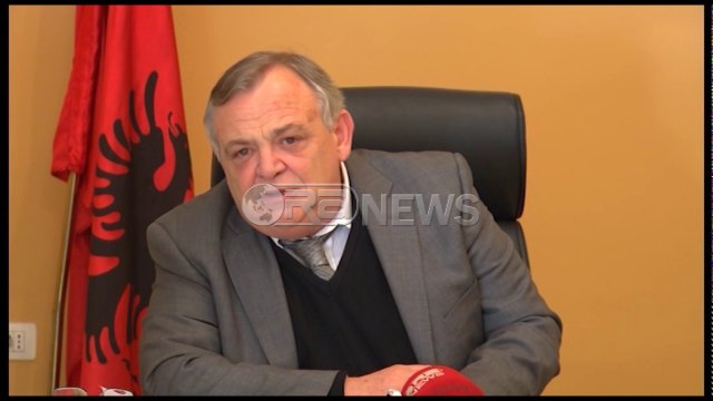 Ora News – Mjekësia nuk ndryshon kriteret e pranimit të studentëve