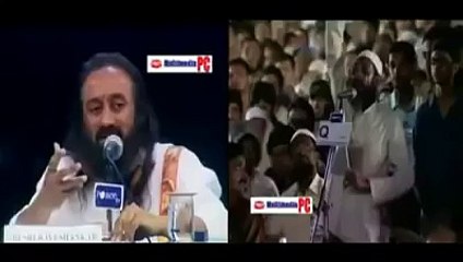 একজন নবমুসলিম দর্শকের প্রশ্নের মুখোমুখি শ্রী শ্রী রবী শংকর !